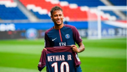  法甲替补奇兵建功立业，斯特拉斯堡换人策略收奇效